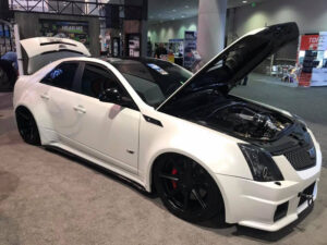 ¿CUÁNTO VINILO NECESITO PARA FORRAR LA CUERPO COMPLETO DE UN COCHE?