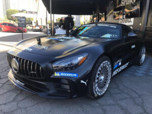 ¿POR QUÉ NECESITAS ENVOLVER EL COCHE? ¡BENEFICIOS DE UNA ENVOLTURA DE COCHE!